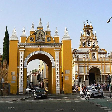 El Apartamento De Rosi Sevilla Bagian luar foto